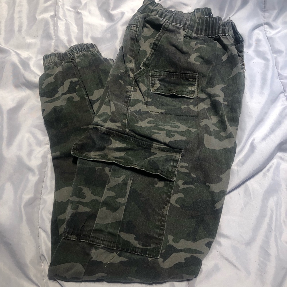 Large fashion nova camo cargo pants